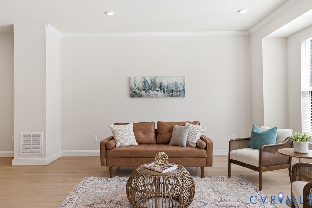 4448 Dominion Forest Cir