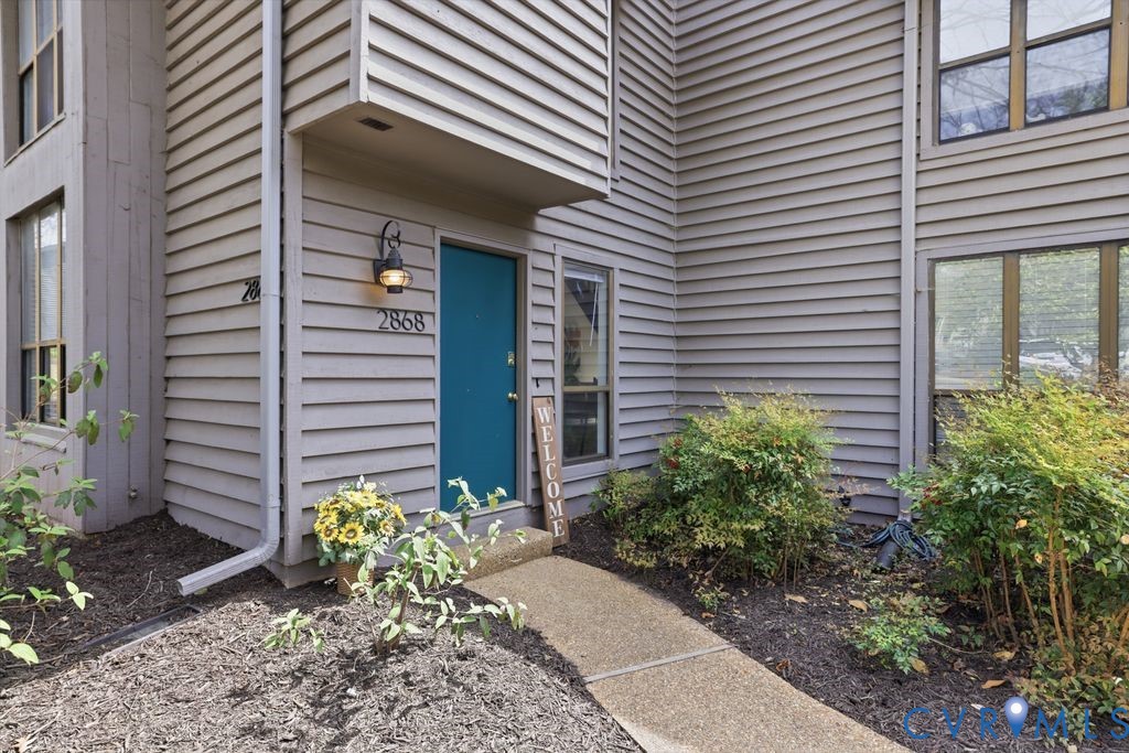 2868 Woodbridge Crossing Ct