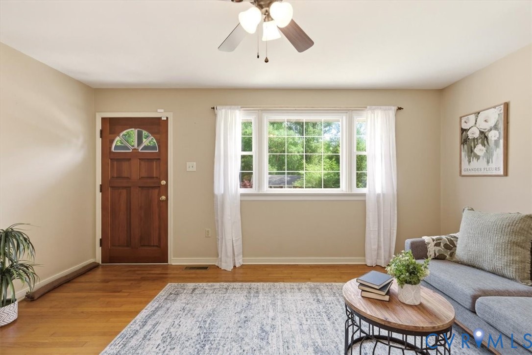 3012 Kenova Dr