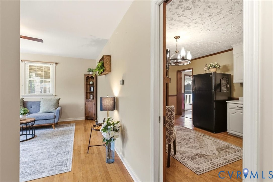 3012 Kenova Dr