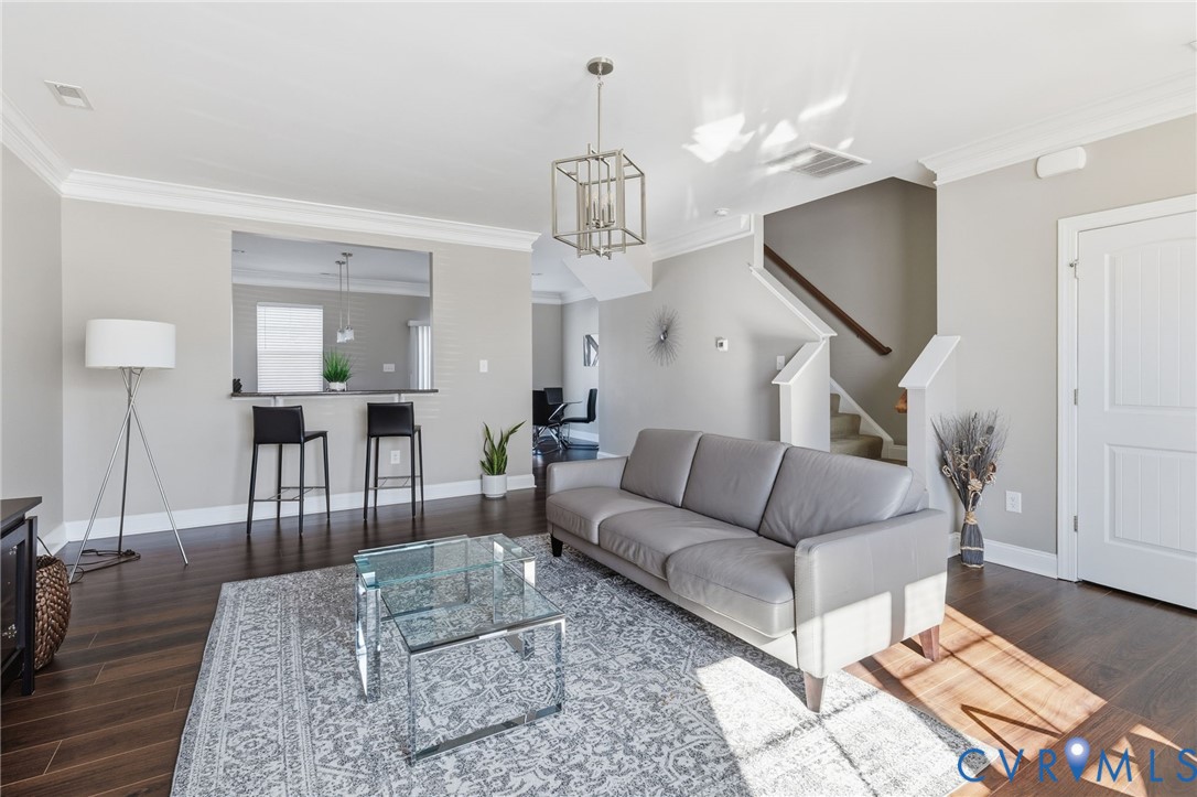17004 Gossamer Dr