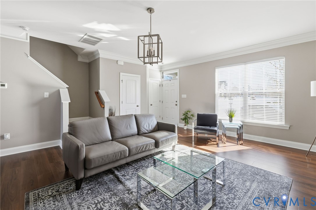 17004 Gossamer Dr