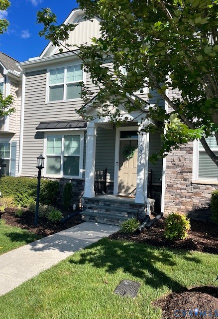 17004 Gossamer Dr