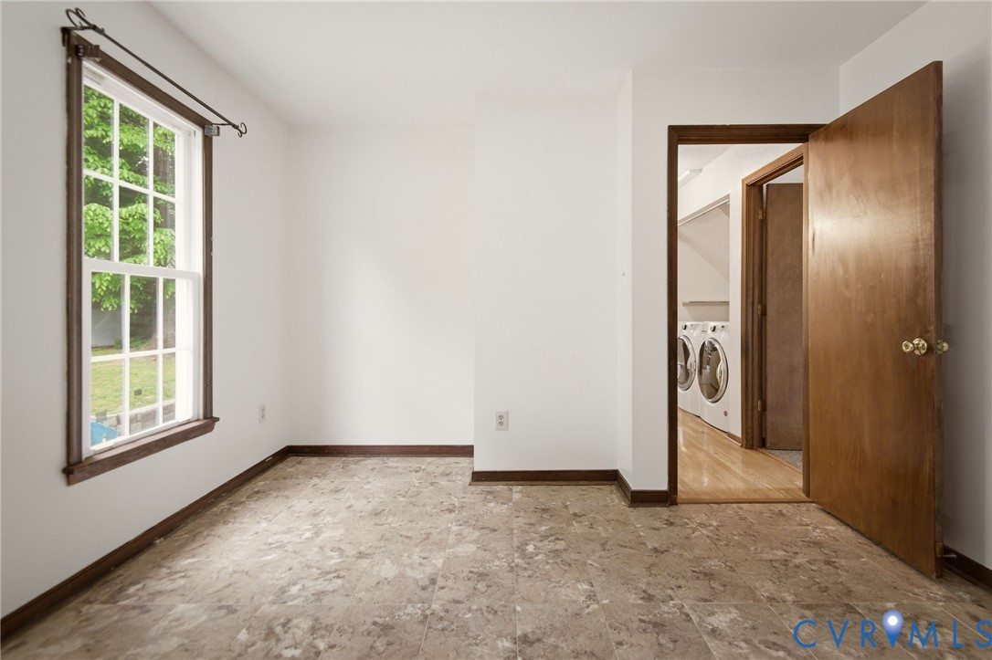 9919 Castle Glen Ter