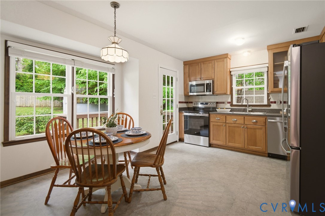 9919 Castle Glen Ter