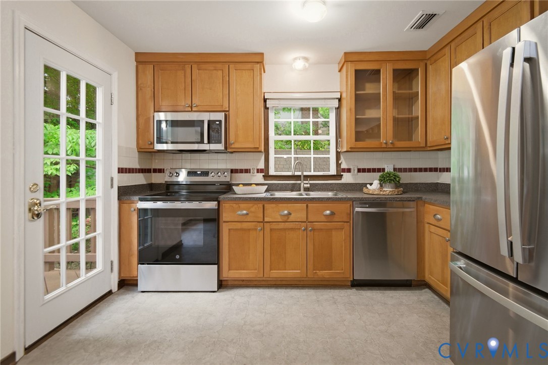 9919 Castle Glen Ter