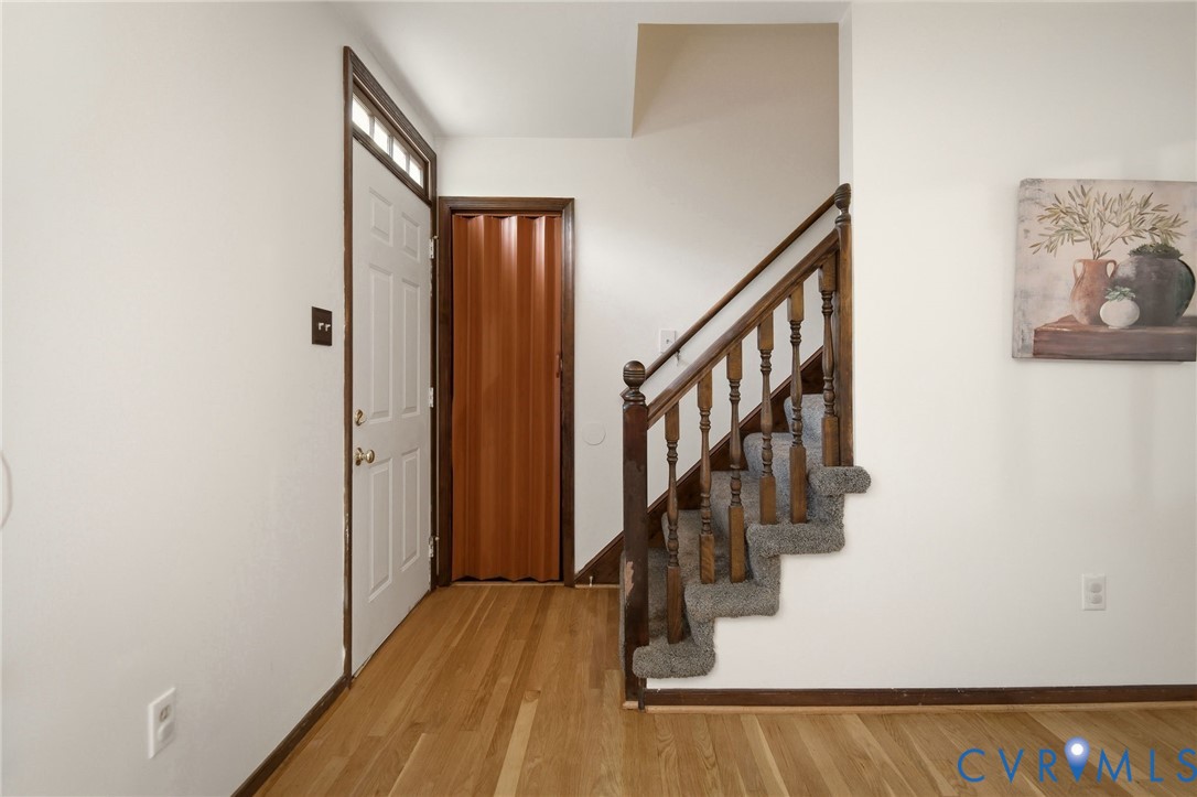 9919 Castle Glen Ter