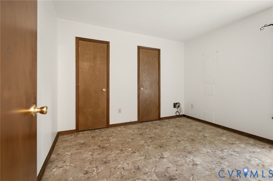 9919 Castle Glen Ter
