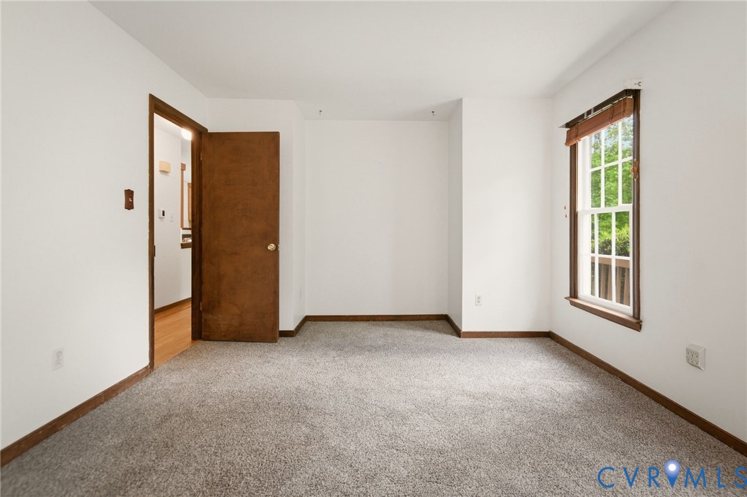 9919 Castle Glen Ter