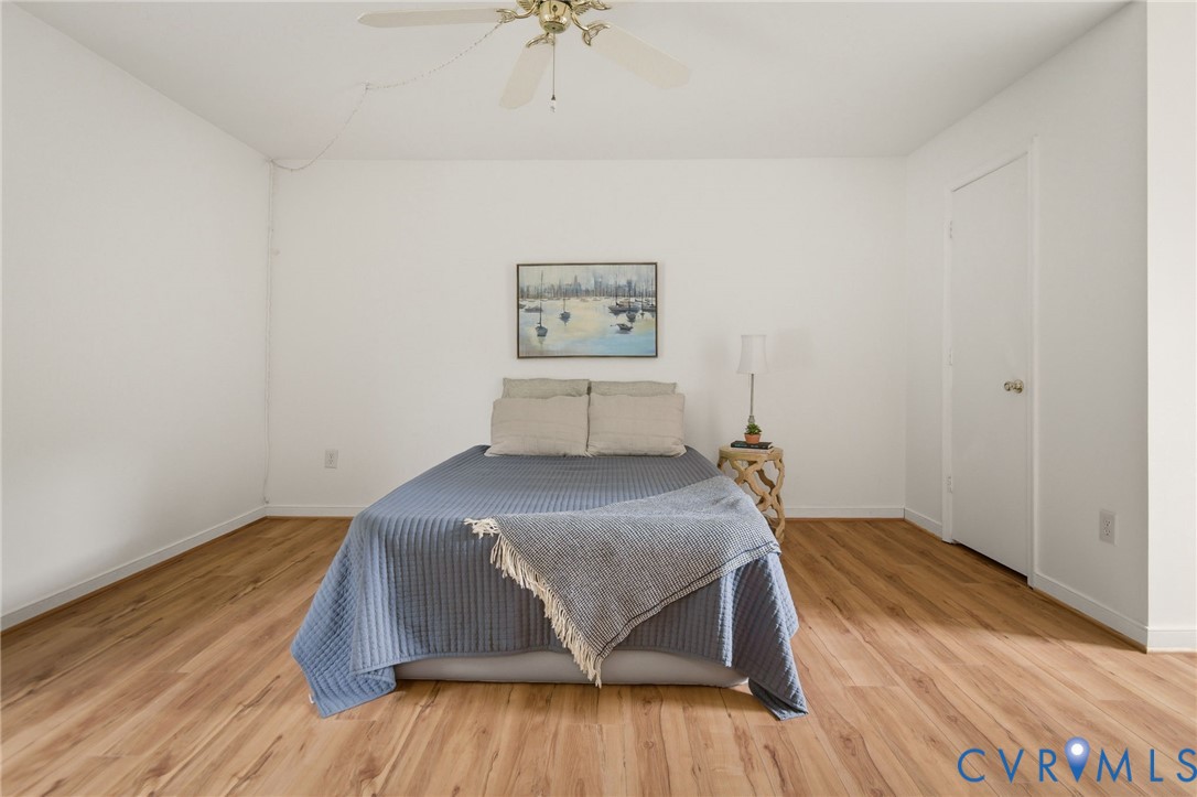 9919 Castle Glen Ter