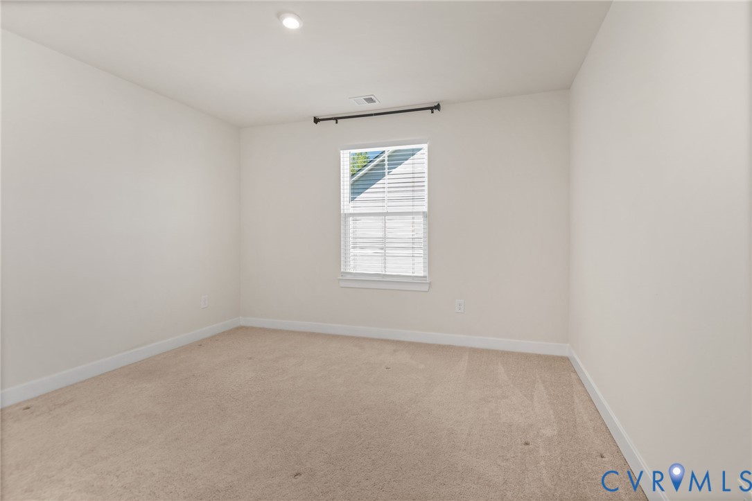 18155 Sagamore Dr