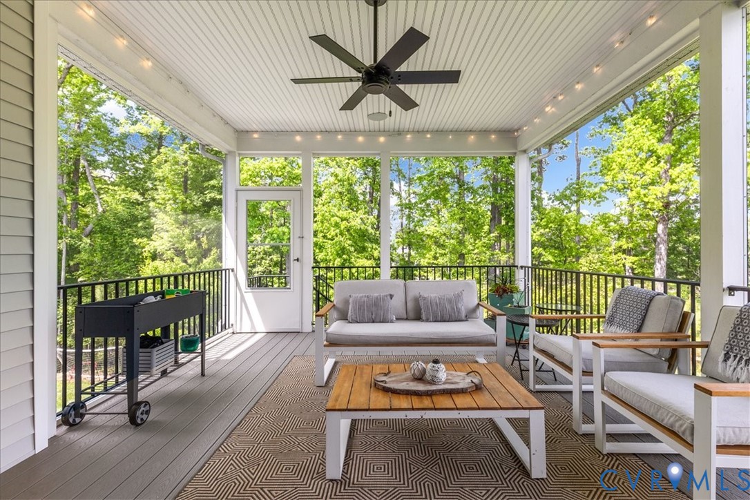 17618 Stafford Park Pt