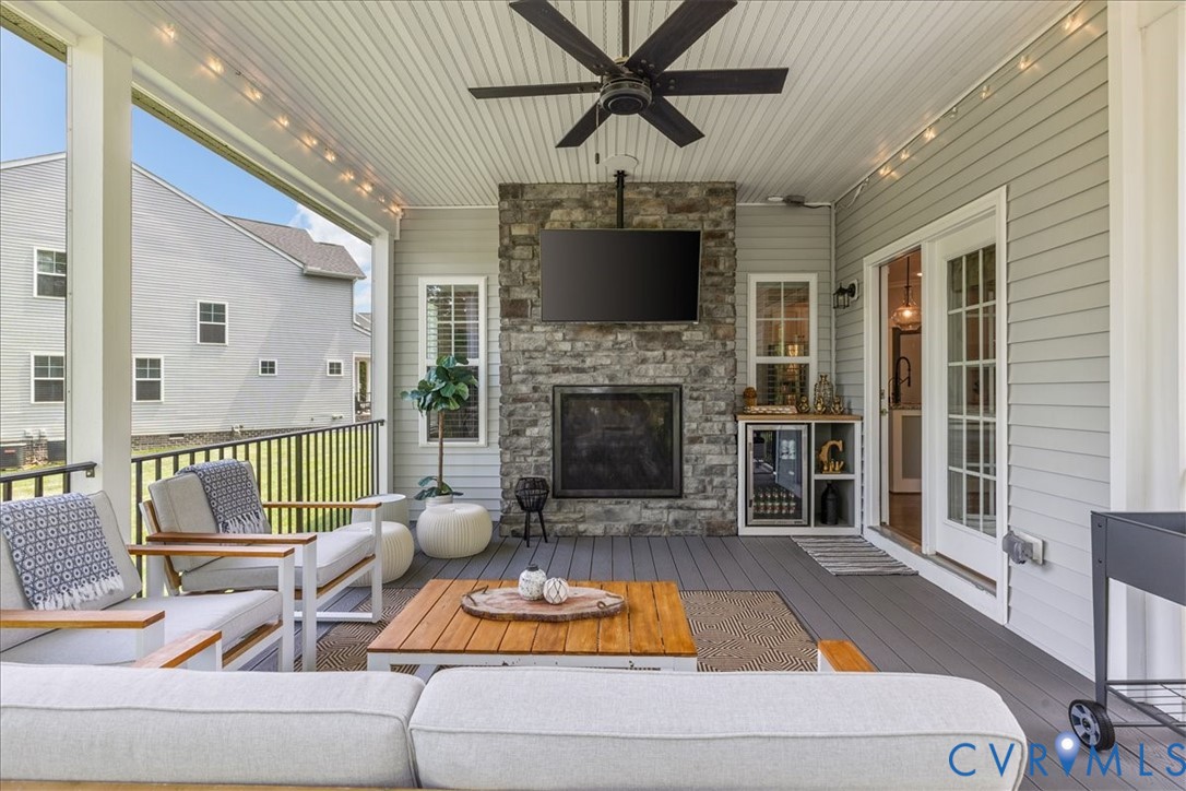 17618 Stafford Park Pt