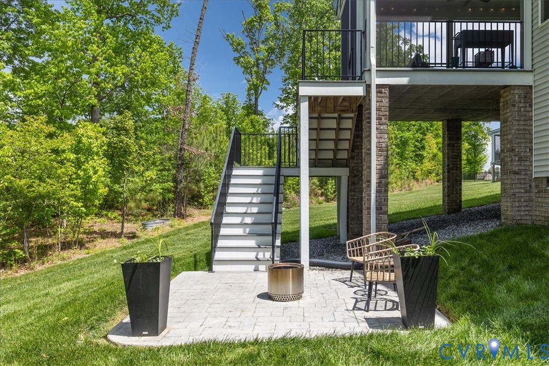 17618 Stafford Park Pt