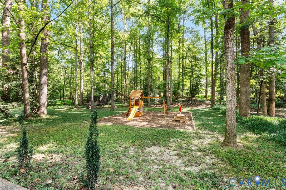 5605 Chatmoss Rd