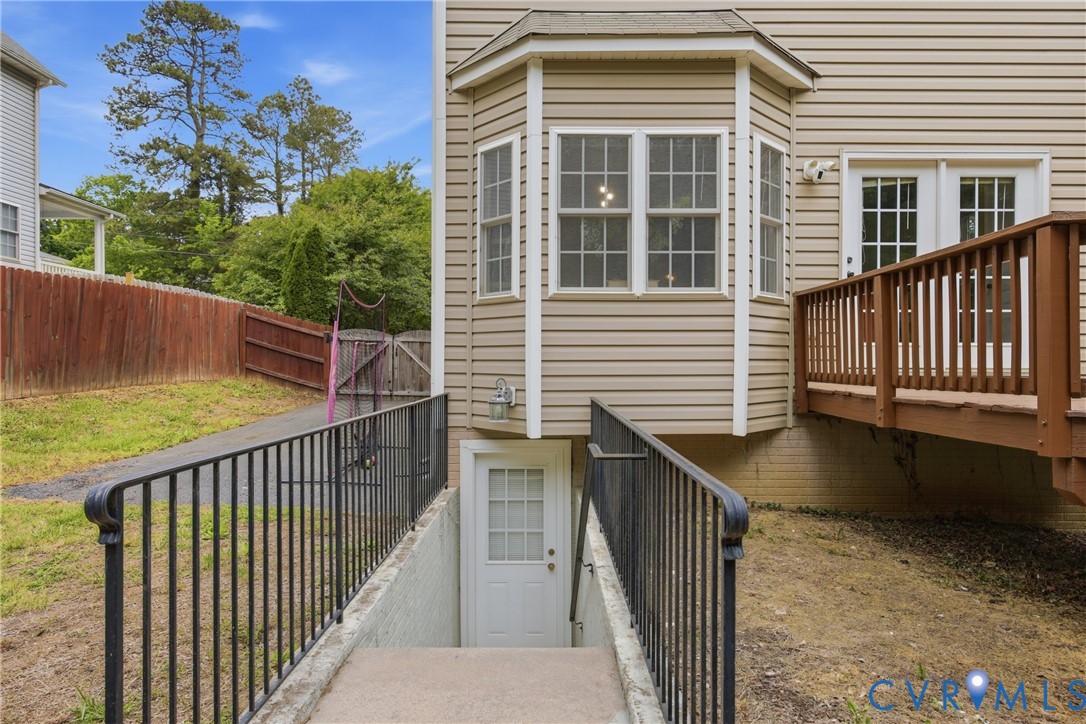 166 Maury Ave