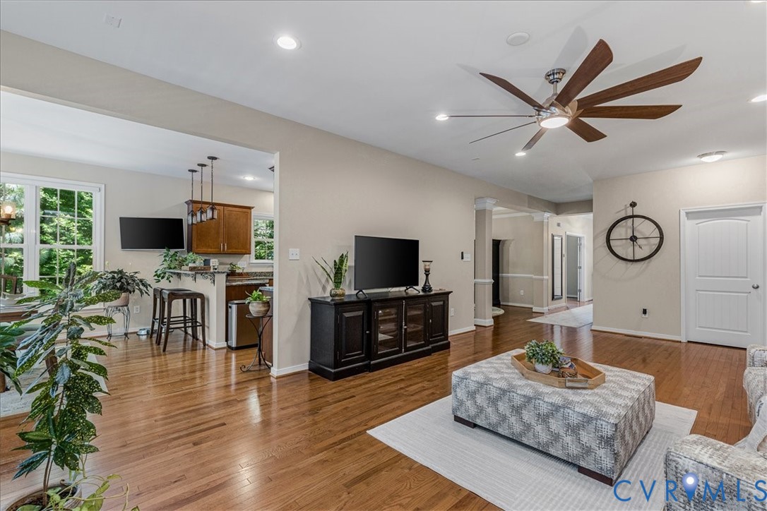 2406 Graeme Hall Cir