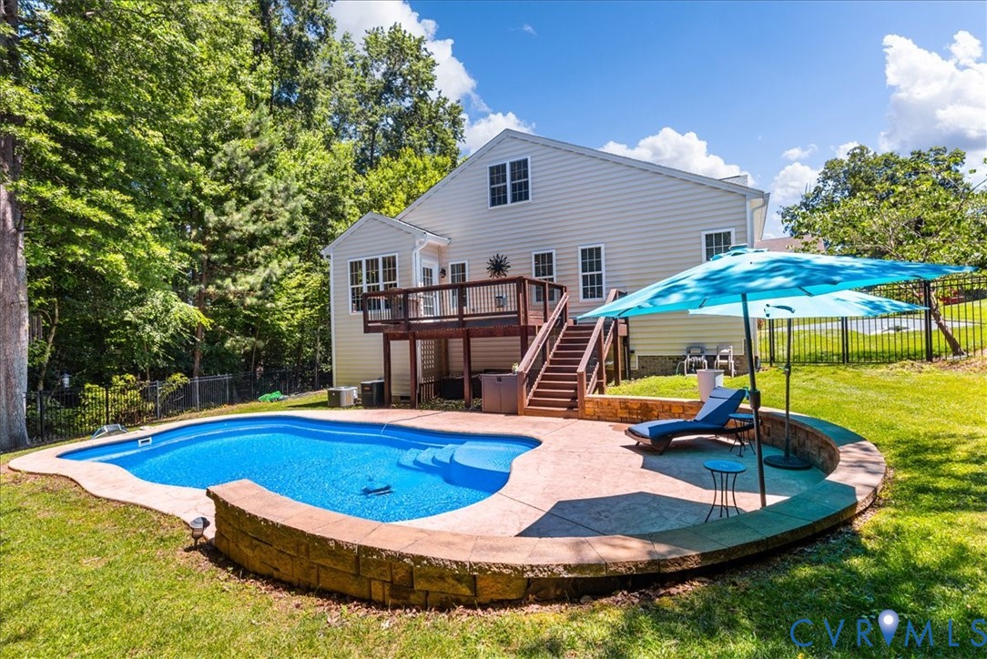 2406 Graeme Hall Cir