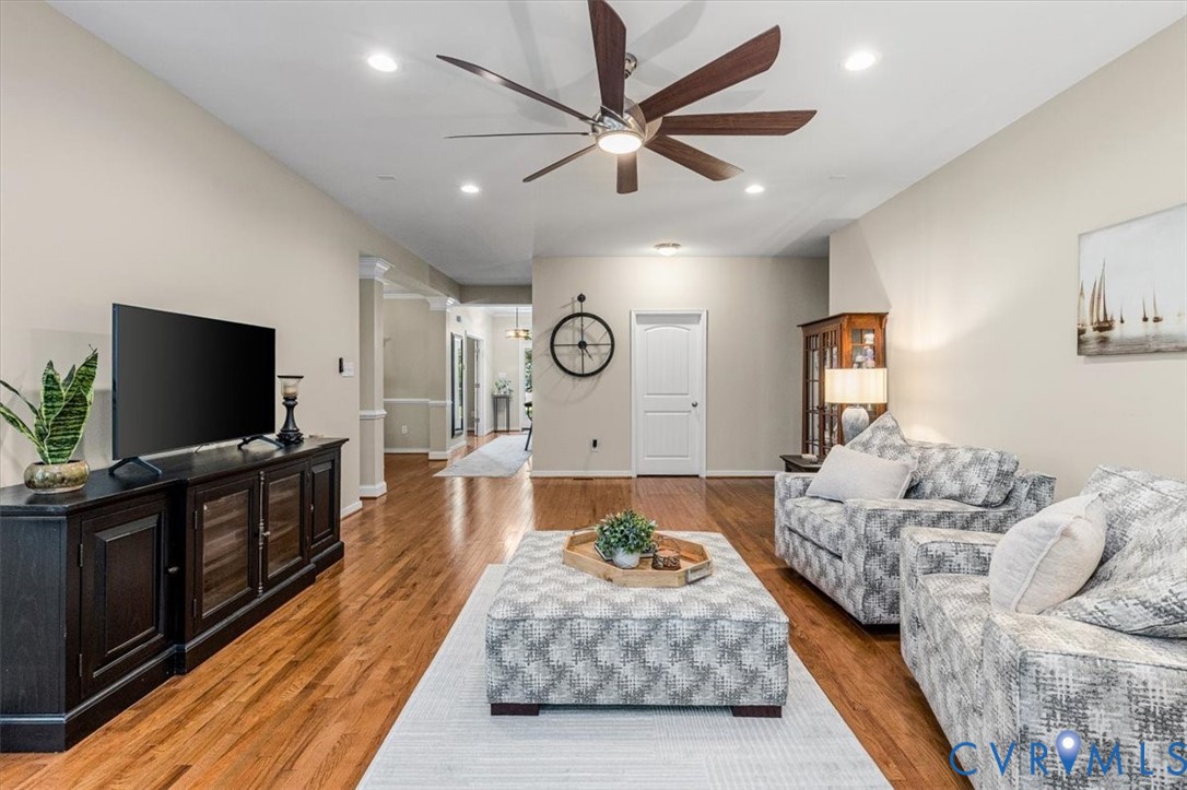 2406 Graeme Hall Cir