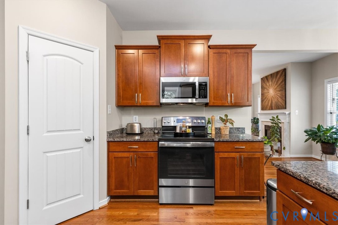 2406 Graeme Hall Cir