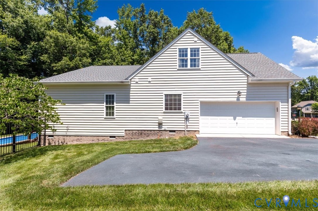 2406 Graeme Hall Cir