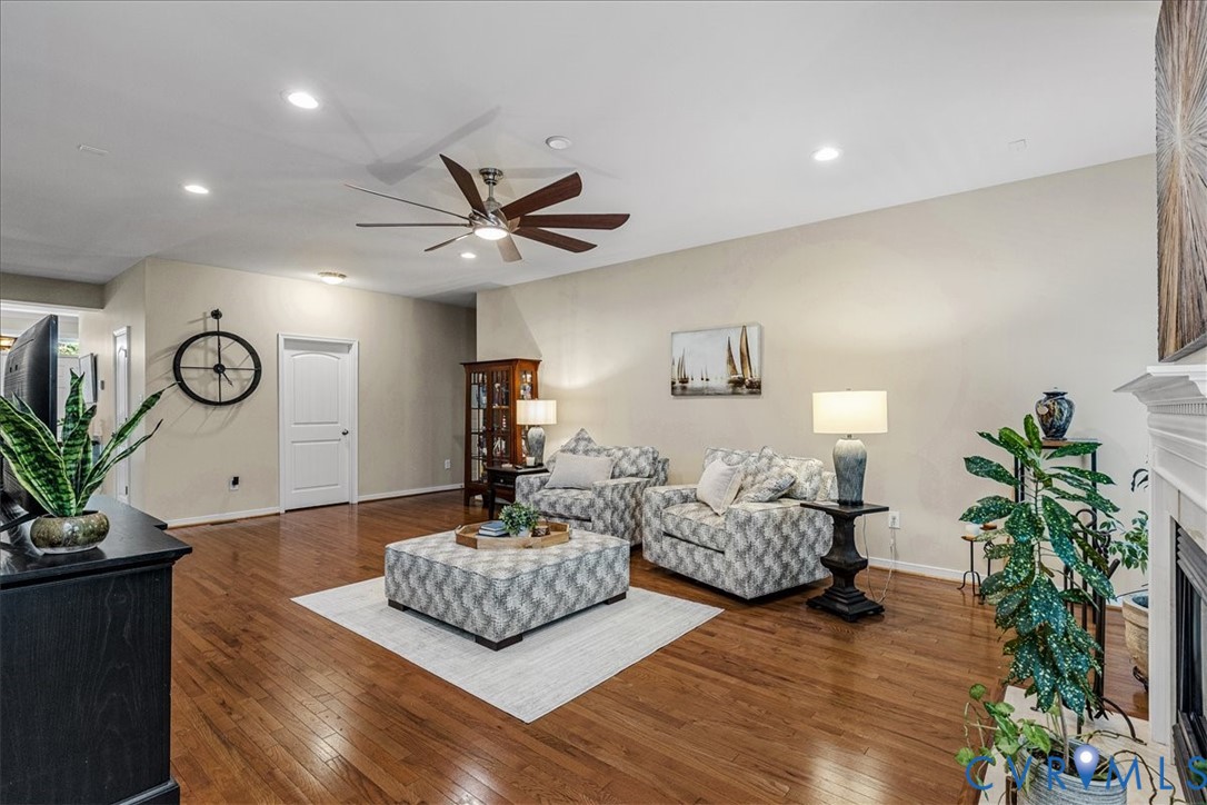 2406 Graeme Hall Cir