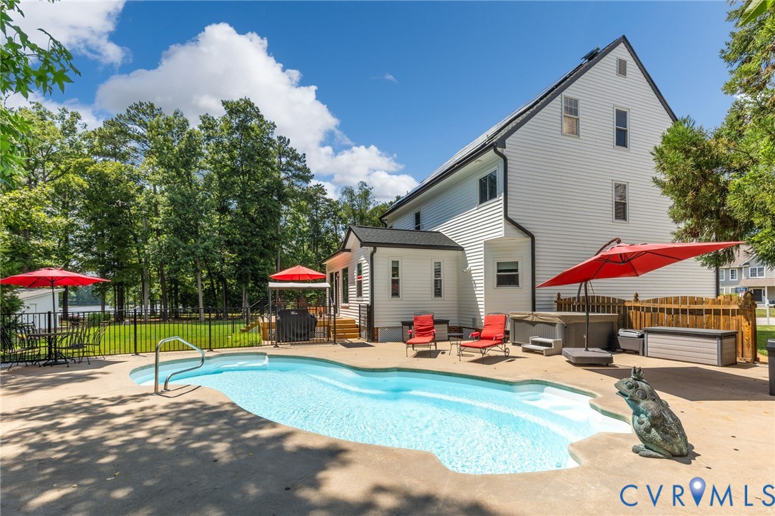 14843 Shorewood Ct