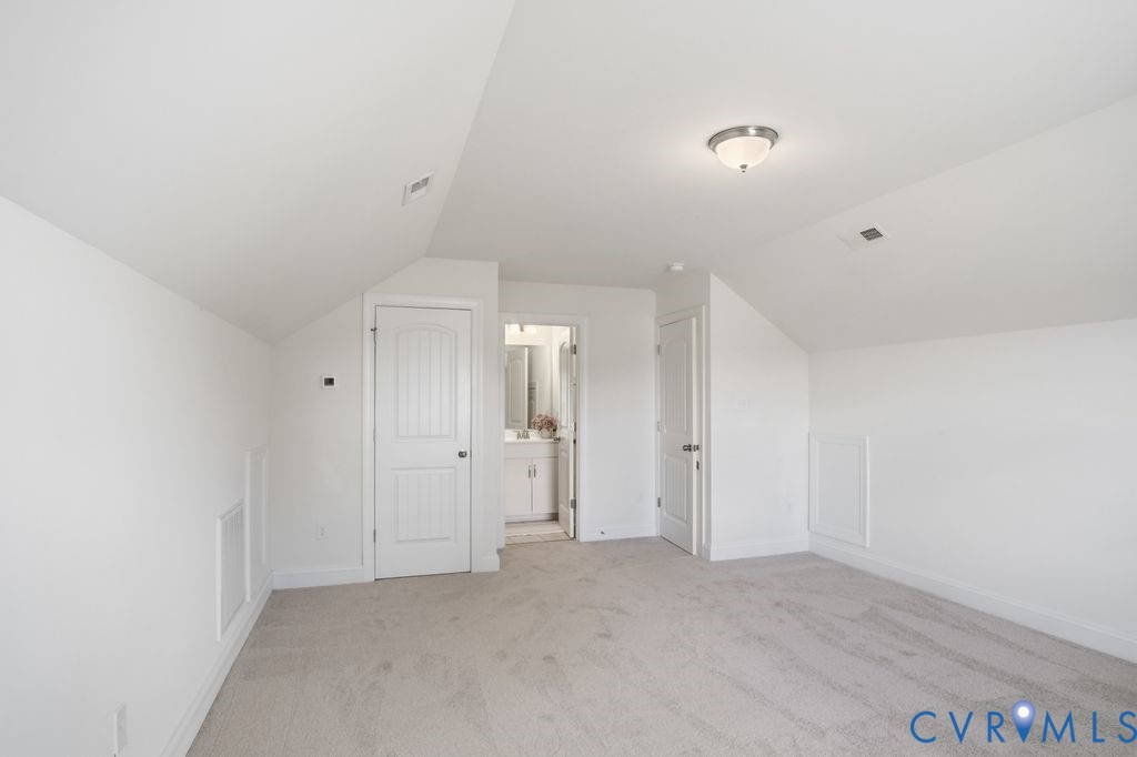 15301 Spiral Pl