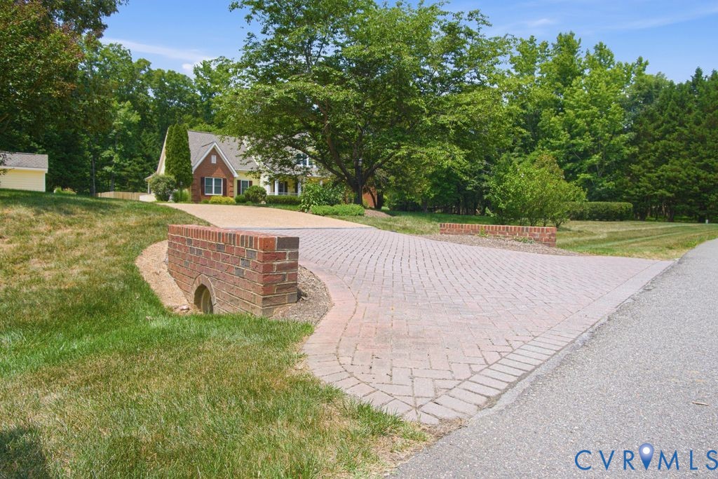 3079 St Mary's Way