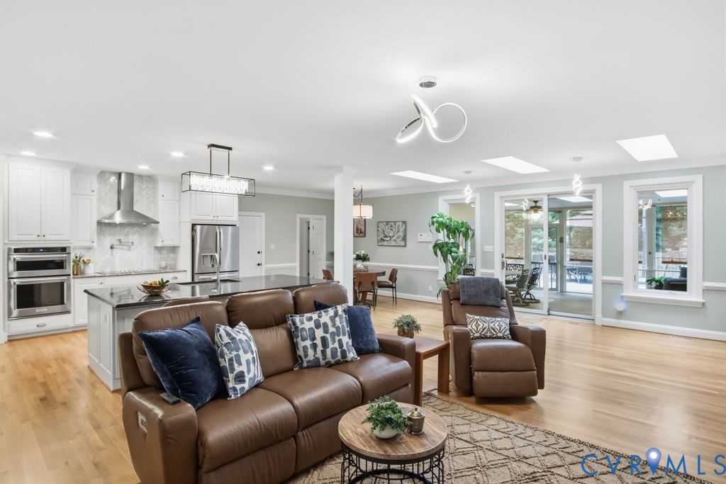 3079 St Mary's Way