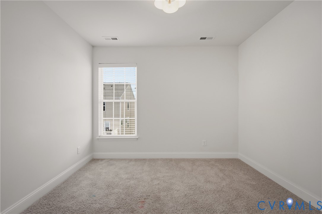 6836 Leire Ln