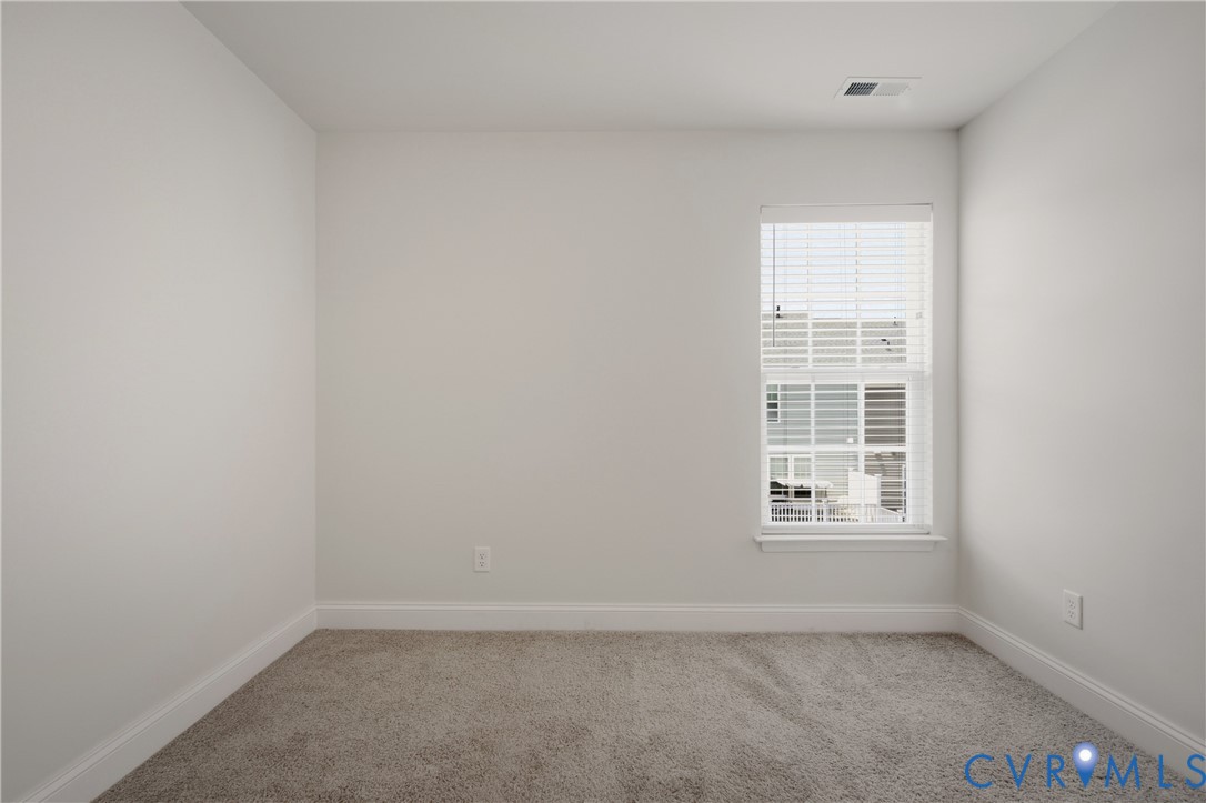 6836 Leire Ln