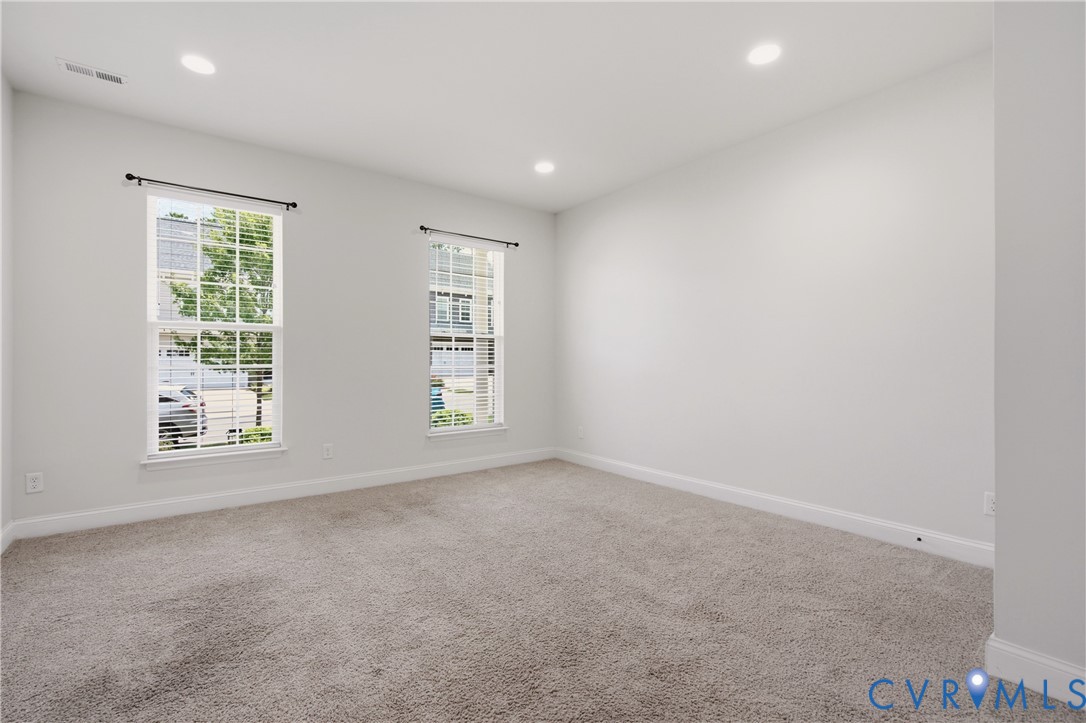 6836 Leire Ln