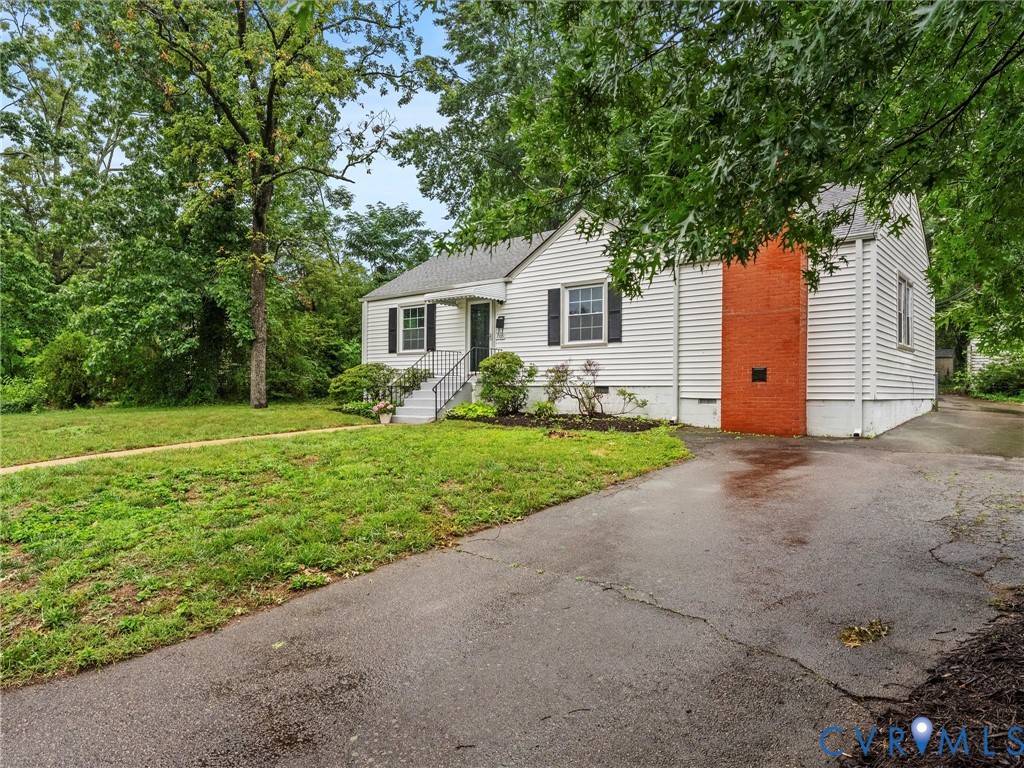 7105 Medford Ave