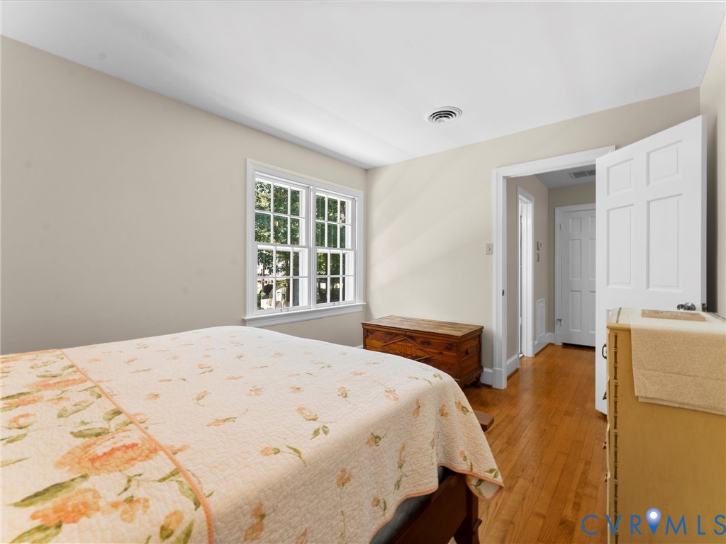 330 Saybrook Dr