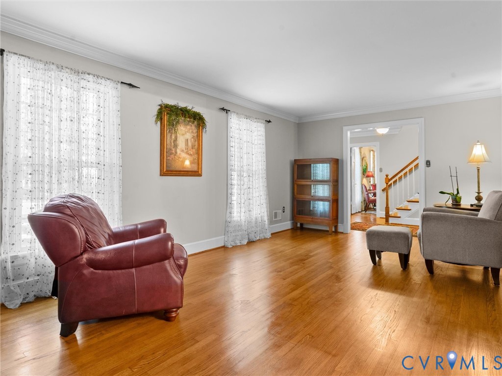 330 Saybrook Dr