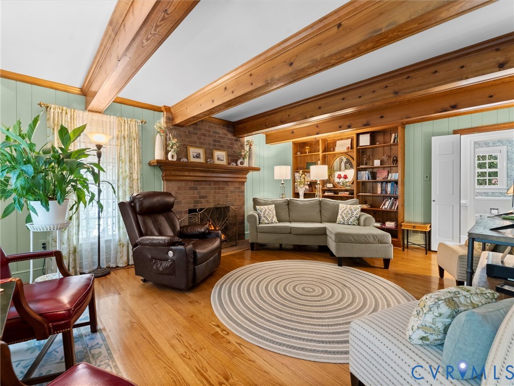 330 Saybrook Dr