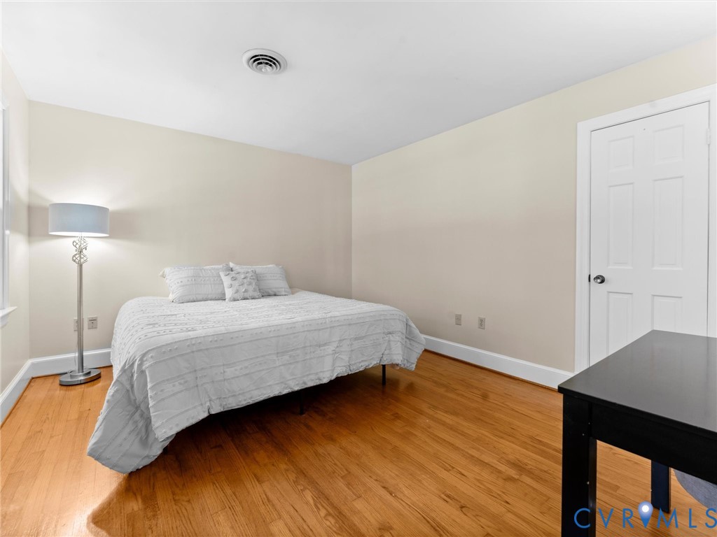 330 Saybrook Dr