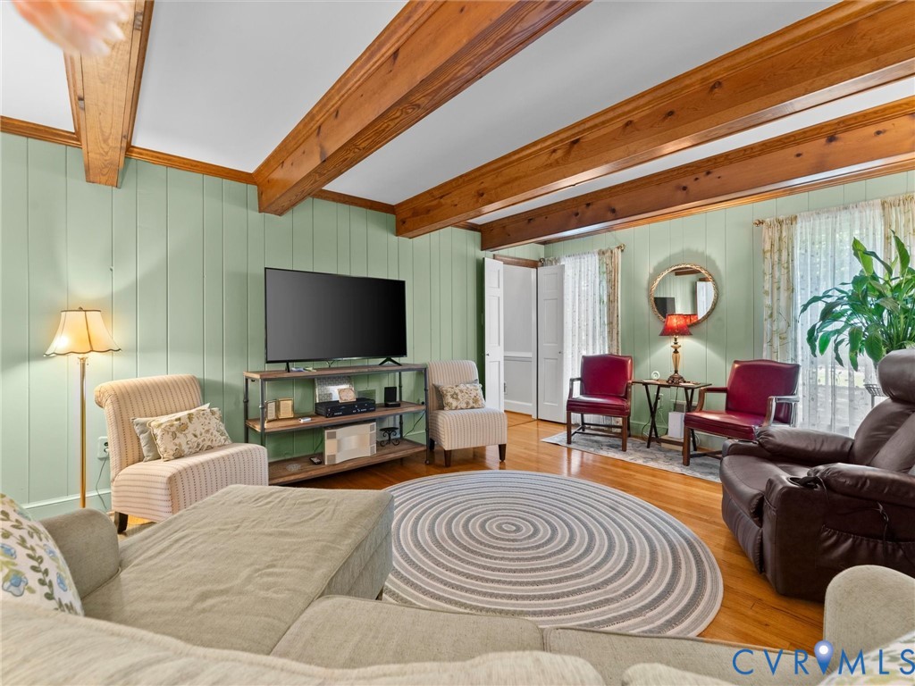 330 Saybrook Dr