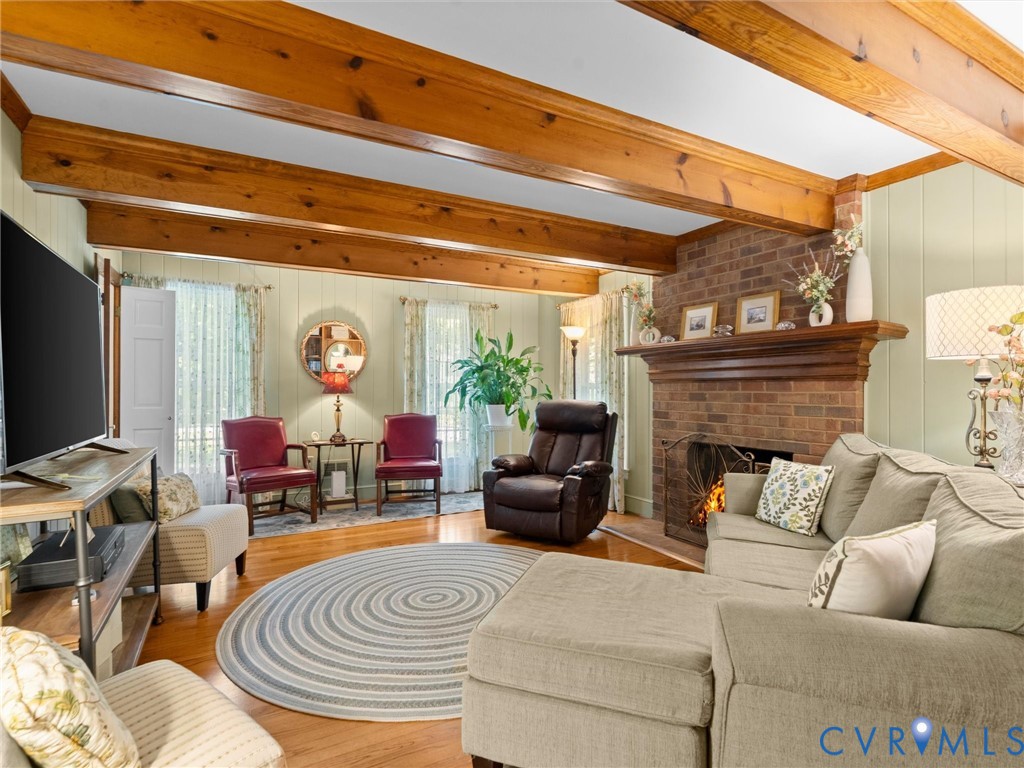 330 Saybrook Dr