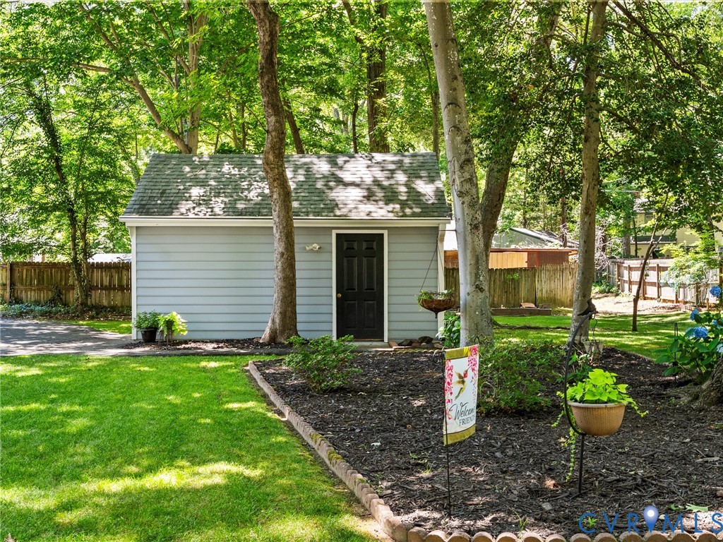 330 Saybrook Dr