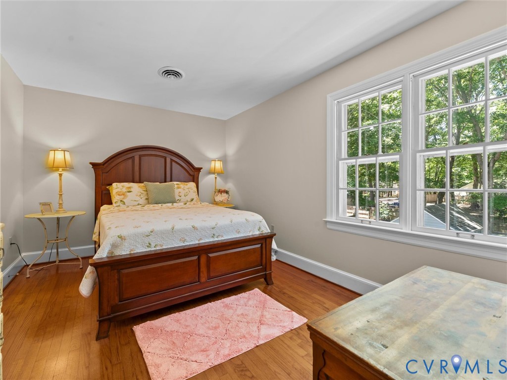 330 Saybrook Dr