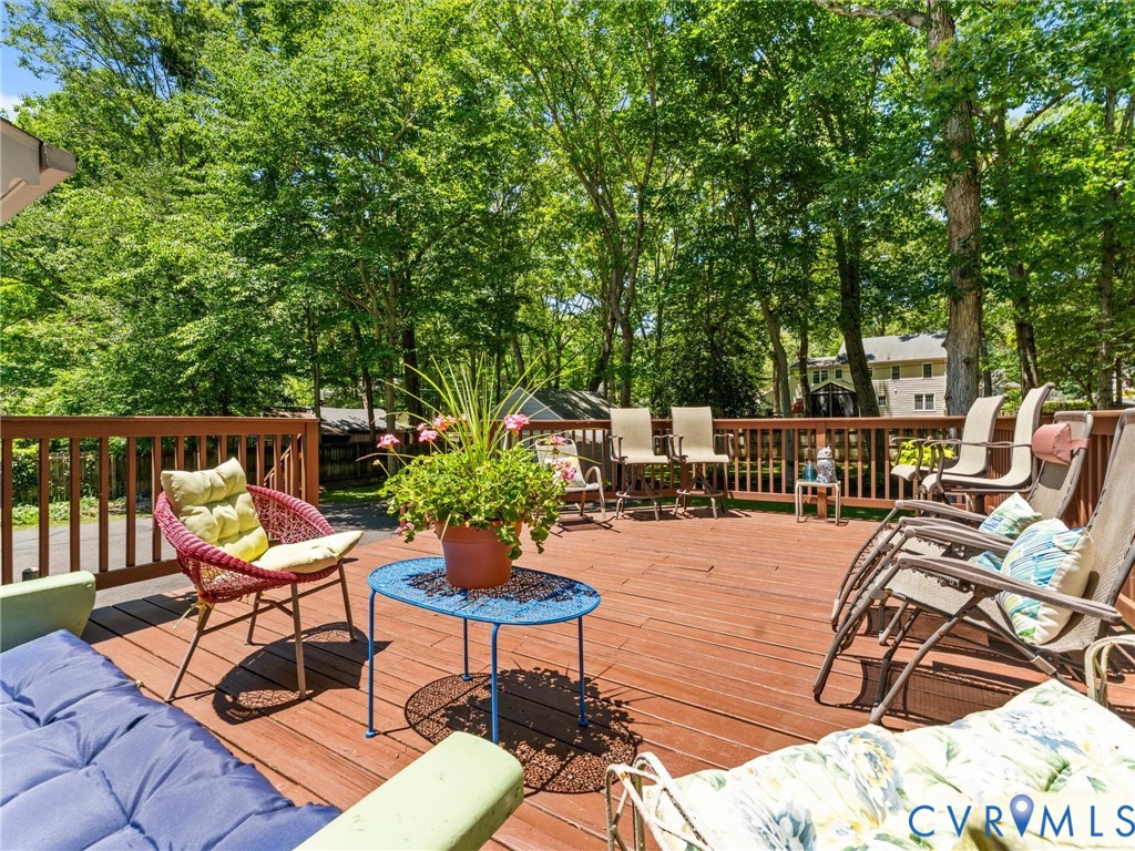 330 Saybrook Dr