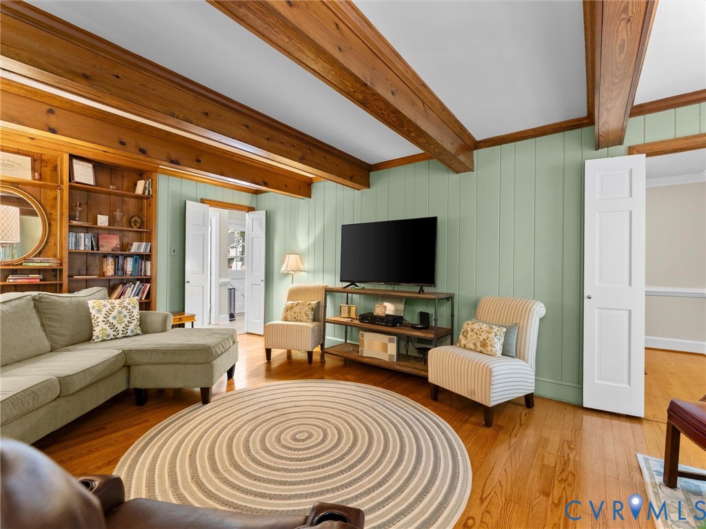 330 Saybrook Dr