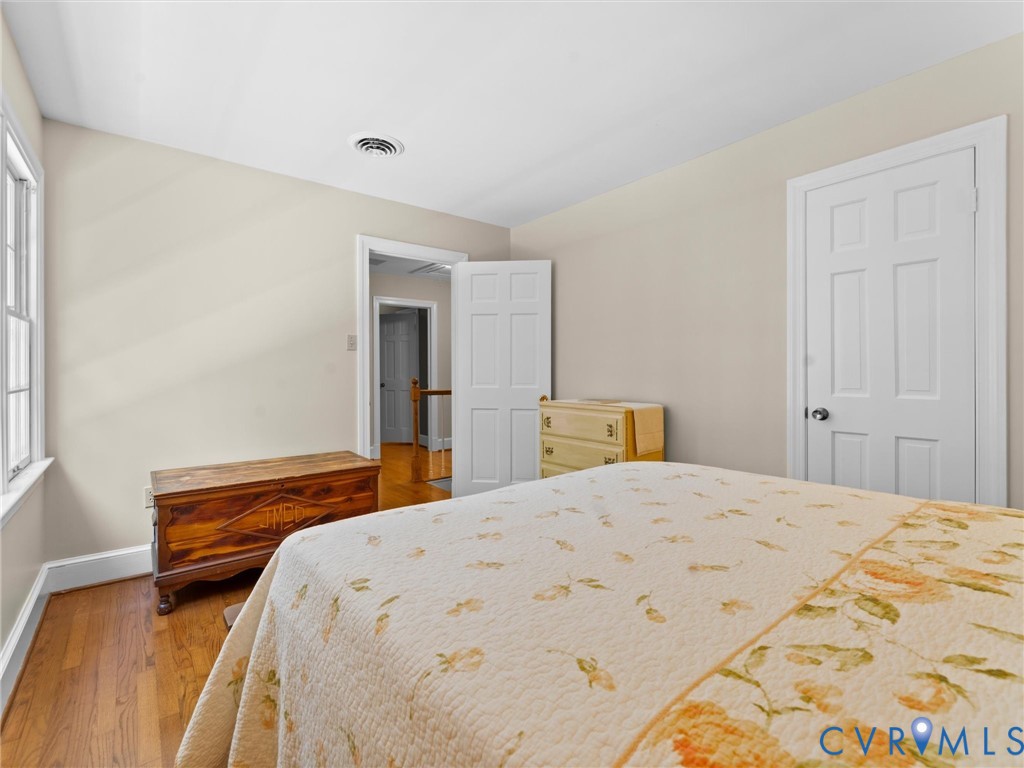 330 Saybrook Dr