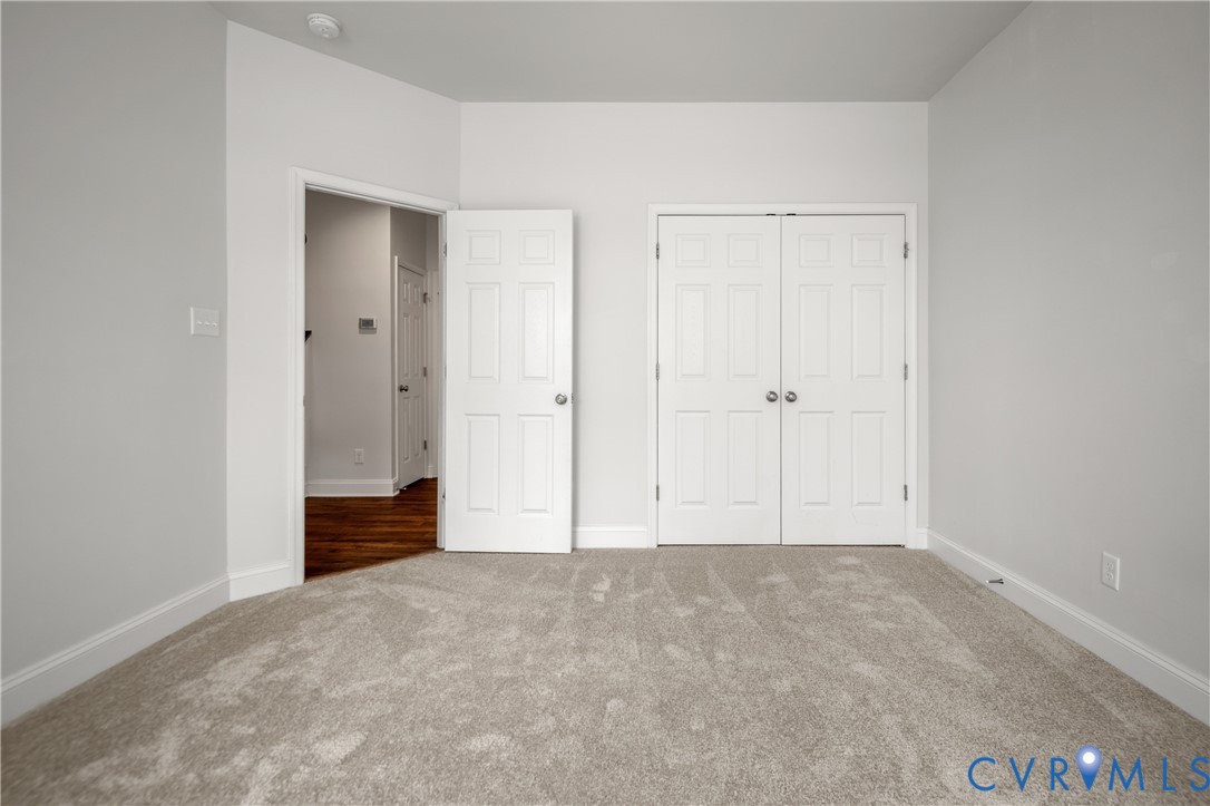 15212 Dunton Ave