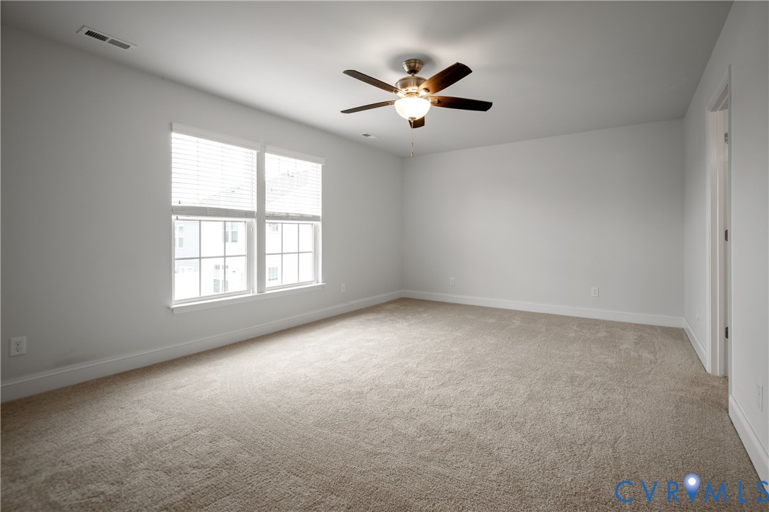 15212 Dunton Ave