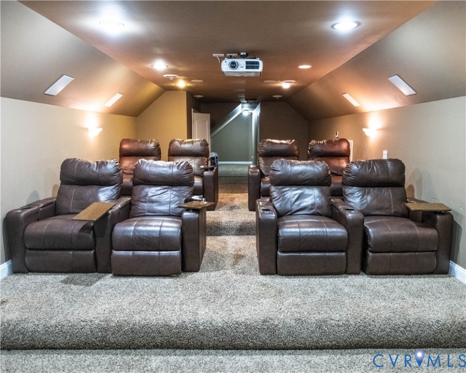 7425 Rosemead Ln