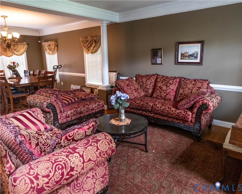 7425 Rosemead Ln