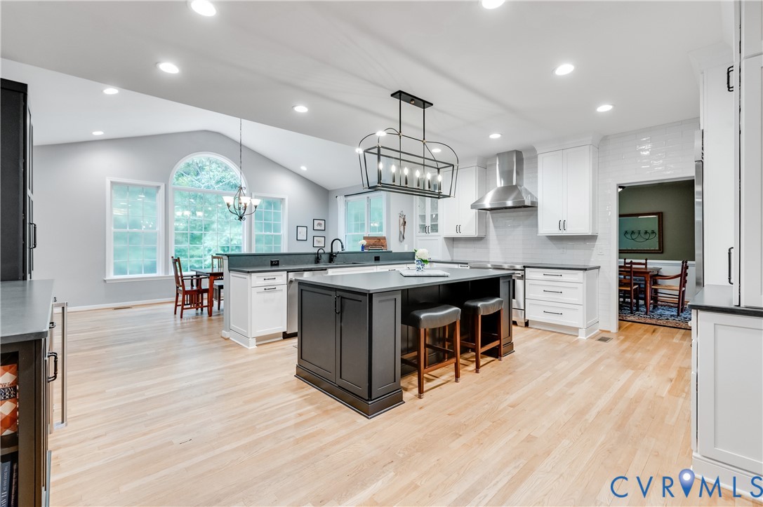 4415 Lake Summer Ct